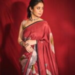 Rasika Dugal Instagram - 🌹 Saree: @yam.india Choker: @qisbyashmeet Other jewellery: @silverstreakstore Styling: @dhruvadityadave MUA: @mayura_makeup_hair Hair styling: @seemaaofficial