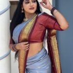 Reshma Pasupuleti Instagram - You become unstoppable when you work on things people cant take away from you. Things like your mindset, Character, personality, transparency, your entire being ✌️ @dharaniofficialpage saree & blouse Jewelry @jewelhub_chennai