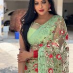 Reshma Pasupuleti Instagram - Self respect has to be stronger than your feelings 💚❤️