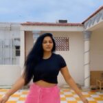 Reshma Pasupuleti Instagram - Have the courage to walk away from the table where love is no longer served ✌️#reel #reelsinstagram #reelitfeelit #reelsvideo #reelsindia #reeducaçãoalimentar #reelkarofeelkaro morning bliss enjoy your Sunday 🌟