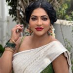 Reshma Pasupuleti Instagram - I’m Loyal, loyal. You can have my passwords, you can text anyone back, you can read our convo’s you can use & get on my phone whenever. As soon as we talking it’s only you….. I ain’t like this generation. ✌️ Imma stay loyal in a broken generation 💋 #imdifficult