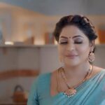 Reshma Pasupuleti Instagram - Parambariyam Maratha arusuvai miguntha Harekrishna Ponni Arisi, Nalla taram, Nalla suvai, arokyama kudumbangalin ore tervu Harekrishna Ponni Arisi, Indre arugil ulle kadaigalil vaangi undu magilungal. @harekrishna.group @Harekrishna_bathumalai @akfilmproduction56 . . #harekrishnaponniarisi #harekrishnagroup #harekrishnataxtiles #aksharaboutique #viralponniarisi #ponniarisilovers #ponniarisifan #ponniarisisatham #harekrishnaponnirice #harekrishnaseeragasambarrice #harekrishnabasmathirice #harekrishnaitlyrice #bhagiyalakshmi #bhagiyalakshmiserial