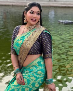 Reshma Pasupuleti Instagram - Focus on being the happiest & the hardest working woman who lives her life unapologetically doing what she loves 💙