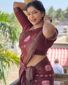Reshma Pasupuleti Instagram - Innocent people are not stupid, they just think everyone has a good heart ♥️
Beautiful morning in #theni #newmovie #excited #godsgrace #blessed 🙏🏽