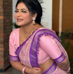 Reshma Pasupuleti Instagram - As long as you know who you are & what makes you happy, it doesn’t matter how they see you 💞