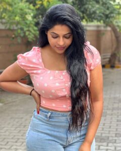 Reshma Pasupuleti Instagram - Respect your body when it’s asking for a break. Respect your mind when it’s seeking to rest. Honor yourself when you need a moment 🌸 happy morning stay blessed💞