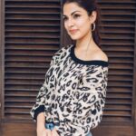 Rhea Chakraborty Instagram - 🦋Jalebi vibes in this top by @madison_onpeddar , styled by @sanamratansi @style.cell ( assisted by @nikhitaniranjan ) photography by @shaikhhamza_photography 🦋