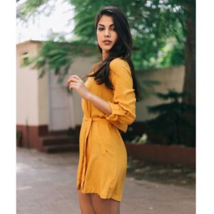 Rhea Chakraborty Instagram - UNLOCK your inner magic ✨🌟🌟
#unlock #rheality 🌟🌟✨🌟