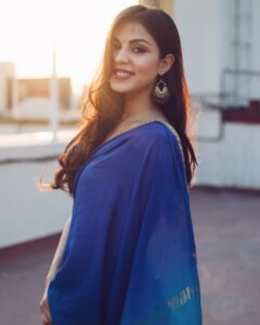 Rhea Chakraborty Instagram - 𝐸𝒾𝒹 𝓂𝓊𝒷𝒶𝓇𝒶𝓀 🌙

#rheality