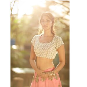 Rhea Chakraborty Instagram - Happy Lohri ✨