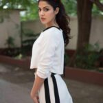Rhea Chakraborty Instagram - #Jalebi promotions 🖤🖤🖤🖤🖤 styled by @sanamratansi @style.cell , Outfit - @sislabel Hair - @vicharemeghna 📸 - @shaikhhamza_photography #rheality