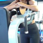 Rimi Sen Instagram - I hope my power comes back soon… @cloud9gymandheriwest @danish.transformer @thenayabombaywala #fitness #workout Mumbai, Maharashtra