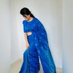 Rithika Tamil Selvi Instagram - No matter how u feel. Get up, Dress up, Show up,and NEVER GIVE UP. Have a great day people 💙🫰🏻 Saree @d_blossoms_saree Blouse designer @sdduniqueboutique_97 . . . #rithika #tamil_rithika #rithikavijaytv #vijaystars #vijaytelevision #cwc #morningquotes #postivity #love #peace #blue #bluesaree #sareelove #saree
