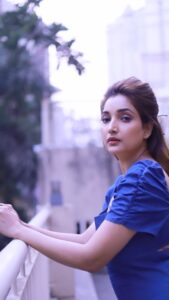 Rupali Bhosale Instagram - 💙 I loved the vibe of this song 💙

I am a patient of Love.
You are like medicine for me.
Without wings, without feathers, I fly about looking for you.
I have become like a rose petal and you like the wind for me.
Take me for a ride.

~ RuMi ~

Hair by @ruksar__99 
Makeup by @mhatresameer60 
Video by @miss_canon_21
.
.
.
.
.
.
#LifeIsBeautiful #Rumi #FeelLife #PositiveVibes #FeelItReelIt #Video #TrendingReels #February #FebruaryVibes #Sunday #SundayVibes #SundayMood #InstaReel  #Ootd #RupaliBhosle #RockingRupali #RupaliWinningHearts #KeepLoving  #Sanjana #StarPravah #AaiKutheKayKarte 🧿