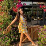 Samiksha Jaiswal Instagram - "Sundays are for sunshine."🌻