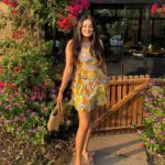 Samiksha Jaiswal Instagram - "Sundays are for sunshine."🌻