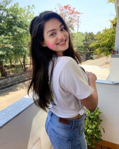 Samiksha Jaiswal Instagram - Happy Holi guys! 🌈