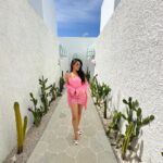 Samiksha Jaiswal Instagram - In the mood for a little white! 🤍 #sunday #vacation #tropical #white #thecalivillas #instagood The Cali Villas Canggu