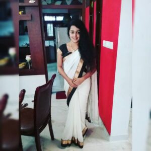 Samskruthy Shenoy Instagram - #sareelove #favorite #black&white #traditional but #modern