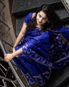 Samskruthy Shenoy Instagram - SAREE - a staircase to happiness ❤
@ethniczuri

PC - @rosh_ohcysp