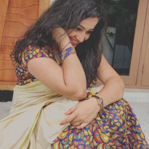 Samskruthy Shenoy Instagram - Happy Onam 🙏❤

Costume - @ar_handlooms_kuthampully 
Pc - @rosh_ohcysp 

#davani #halfsaree #traditional #onam #festival #kerala #arhandlooms #kuthampally