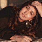 Sana Amin Sheikh Instagram - #Consistency hai 🙈 🖤🖤🖤 Shot by: @rishishahhhhhh makeup&hair : @mehekshah.mua Outfit: @zara Earrings: @accessorizeindiaofficial #collaboration #photography #Pictures #blacktop #zara #Style