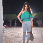 Sana Amin Sheikh Instagram - No Filter.. No Edit.. Ah! Matlab: Phir bhi dekho zaraa.. 😄 April 2021 #nofilter #noedit #greentop #fashion #fashionstyle #beyourownstylist #oneshouldertop #distressedjeans #rippedjeans #highheels #wedges #straighthair #tongs #nightshoot #nightshoots #musicvideo #musicvideos #independentmusic #songs #songshoots #songshoot #sanaaminsheikh #sanasheikh #actress #indianactress #indianactresses #RJ #radiojockey #radiojockeys #artist