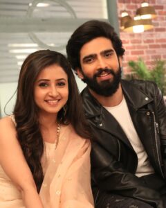 Sana Amin Sheikh Instagram - Best wishes to @amaal_mallik @shreyaghoshal @jasminbhasin2806 @sonymusicindia 

Pyaar ek Tarfaa releasing today.. 

Location (in pictures): On Set Kuch Rang Pyar ke Aise bhi.. 
Sept 2021

#pyaarektarfaa
#ektarfaapyaar #sanjana #Krpkab #amaalmallik #jasminbhasin #shreyaghoshal
