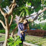 Sana Amin Sheikh Instagram - 🌻 Picture courtesy : @lovekansh_garg #gardening 24/6/20 Mumbai - City of Dreams