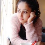 Sana Amin Sheikh Instagram – #coffee or #chai.. ??? Always CHAI.. 🤘
#Pink #KnitWear #knitweardesign #fur #cozy #posing #Indiangirl 
February 2019