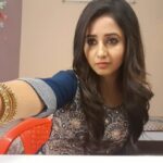 Sana Amin Sheikh Instagram - #NoFilter #HappyBirthdayARrehman #SanaAminSheikh #singeroninstagram #AmateurSinger #Actor #Actors #Actress #IndianActresses #IndianActress #GreenRoom #GreenRoomDiaries #ShootMode #ShootLife #MakeUpRoomVideos #MakeUpRoom #MakeupRooms #Shuchi #Bhootu #Zeetv #indianDailysoaps 6.1.18