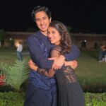 Sanjana Sarathy Instagram - A picture's worth a thousand creepy banters 😝. Hey @vihaansamat ❤️. . . #mismatchedseason2 #cutie