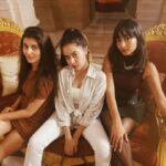 Sanjana Sarathy Instagram - Heyy Charlie!. Did you ask for angels? 😇✨ . . @muskkaanjaferi @kritikabharadwaj95 ❤️ . . 📸 : @abhinavsharma5 . . #girlsquad #mismatchedseason2 #charliesangels #cuties #happytummy #happyus