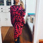 Sayani Gupta Instagram - Clean face, air dried hair, a lot of laze, some comfy boots & a very cool outfit @lovebirds.studio constantly makes cool, very comfortable, clothes with great fabric and fit! Been wearing them for quite a long time and I loving it more each time! 🦩 Thank you @shreejarajgopal @dhwanii.jain for always sorting me out! 😂🌸 Did a fun eye by mistake! 😉
