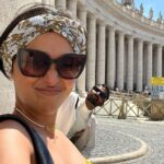 Sayani Gupta Instagram - ☀️ St. Peter's Square, Vatican City