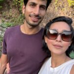 Sayani Gupta Instagram - The universe blesses you with people you seek and you need. @jogmihir is one such miracle human. If you have ever met him, you know. If you haven’t, you should meet him if you can. Mind is calm, body is happy and heart is lit. Our Yoga master is a magician. @minimathur @ishikamohanmotwane are two angel sisters who have blessed me with their love & warmth and much needed madness. Cause you need it all. #friendsforlife
