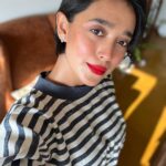 Sayani Gupta Instagram - @stylemati Merry Christmas 🤶 @banerjeeshaket your earrings 🤩