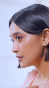 Sayani Gupta Instagram - #GRWM for a day out with friends and @fossil.in 

Their new Spring collection has just dropped 😍

#happiesthours #ad