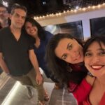 Sayani Gupta Instagram – It feels a lot like Christmas 💋
Hazy Blurry Love

Best party hosted by @shwvenkat @polyvynil 

With people I love.. many not in photos 

@minimathur @smritikiran @atulmongia @motwayne @atulmongia @bejoynambiar