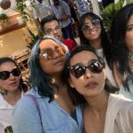 Sayani Gupta Instagram - My light! My people! 🤍 @smritikiran @minimathur @pita.chat @shru2kill @jairaj.singhr