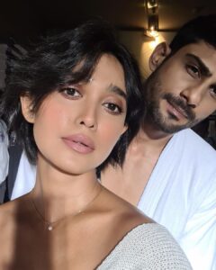 Sayani Gupta Instagram - @4moreshotspls BTS 
#J&Dee 
Pratu & Me
Jeh, J and D.

Damini House Day1

#seasonthree

@_prat @joyeetacruises