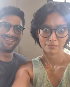 Sayani Gupta Instagram - @4moreshotspls BTS 
#J&Dee 
Pratu & Me
Jeh, J and D.

Damini House Day1

#seasonthree

@_prat @joyeetacruises