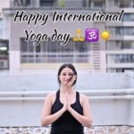 Sheen Dass Instagram - 🌷I choose to be grateful for everything I have .. 🪷Kind to self and others .. 🌻Happy to be alive present here & now ! . Happy international Yoga day 🧘🏻‍♀️☀️🕉 . #internationalyogaday #yoga #meditation #healing #transformation #reels #reelsinstagram #explore #josh #YogaAnyTime . @josh.punjabi @officialjoshapp . Josh app yoga contest update 👇🏻 This international yoga day be fit with josh. Upload your favourite yoga moves by using the #yogaanytime and win exciting gifts. Why wait, start participating. Swipe up my insta story 🎁🧘🏻‍♀️🥰