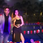 Sheena Bajaj Instagram - Happy karwachaut cookie 🍪 @rohitpurohit08 ….. 7 years of togetherness 💕 SWIPE TO C 7 years togetherness ❤️ u all ty for always being der @riyabajaj_photography @anjubajajcasting u mean the world to me 🌎