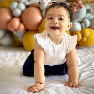 Shikha Singh Instagram - Heartfelt thanks to all of you out there for sending such warm wishes for Alayna’s 1st Bday ❤️😇🙏 

#thankful #grateful #alaynas1stbirthday #babygirl #happybirthday #blessedwiththebest #thankyougod #thankyoueveryone #loveyouall