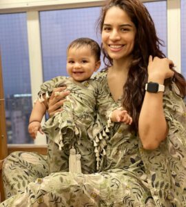 Shikha Singh Instagram - Oh she’s such a drama queen & im loving it, along with these super comfortable kaftan pyjama sets of ours from @little_dreams_india. 

Haye Ram Twinning ka hai zamana 🤪❤️ Thanks 🤩