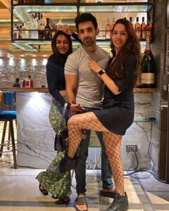 Shikha Singh Instagram - Always a delight ❤️ 

#babu #alia #purab #bulbul #kumkumbhagya #reliving #timeflies #grateful