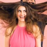 Shivaleeka Oberoi Instagram – When you’ve got drama in your veins, why shouldn’t your hair! 💁🏻‍♀️😛

#ad #Haircare #Haircolor #Hairinspo #CaramelBrown #Highlights #ActorsLife #HairColorIdeas