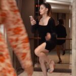 Shivaleeka Oberoi Instagram - Fashuuuunnn 💁🏻‍♀️ Taking elevator selfies to another level! 🤭 Comment your fav look below! 🥰 #InstagramReels #Fashion #Trending #Ootd #Fashiongram #Styleinspo #OutfitOftheday
