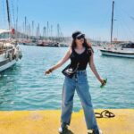 Shivaleeka Oberoi Instagram - Swipe to turn! 🖤 My kinda #MondayBlues 🥹🌊 Bordum, Tukey